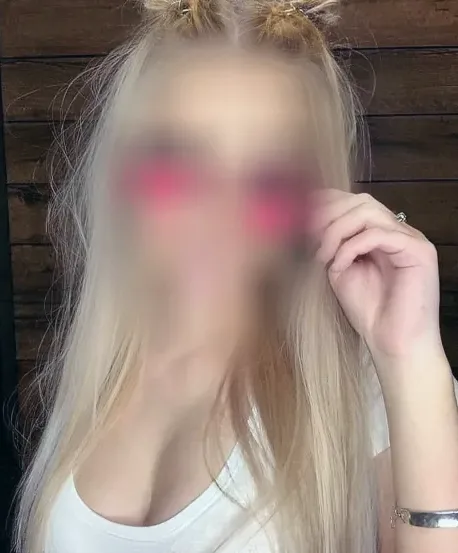 Aleyna, 32