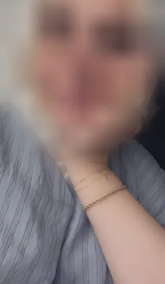 Amira, 36