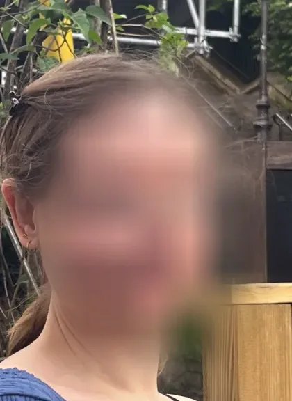 Carina, 34