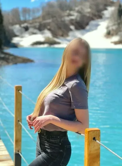 Charlotte, 32