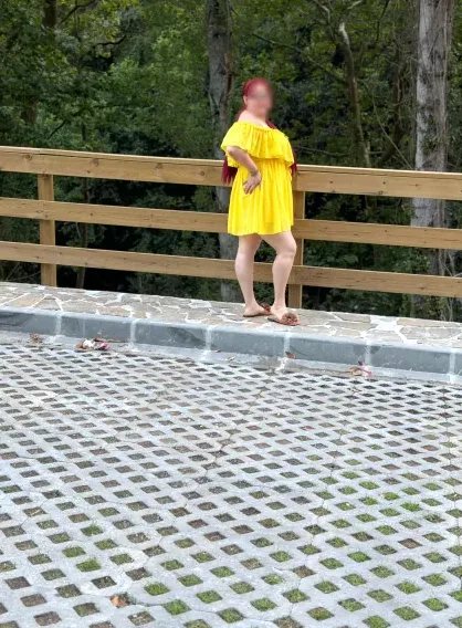 Denise, 31
