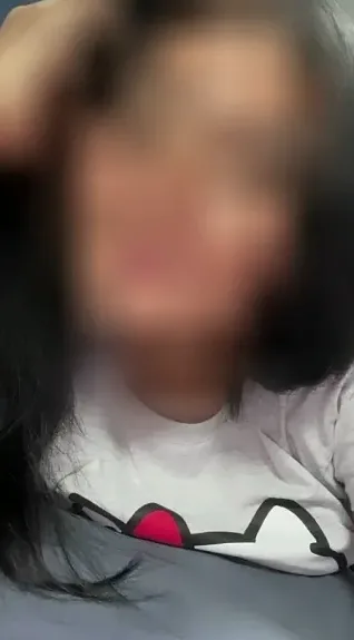 Elena, 25