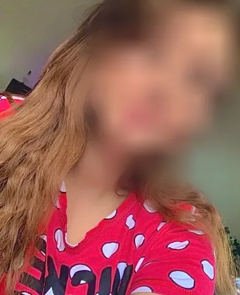 Emilia, 31