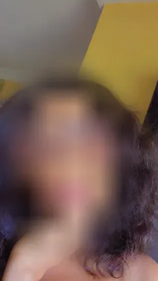 Janina, 33
