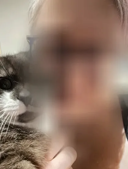 Laura, 40