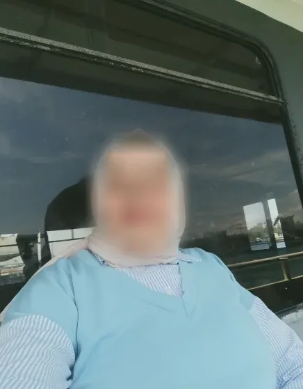 Lucia, 35