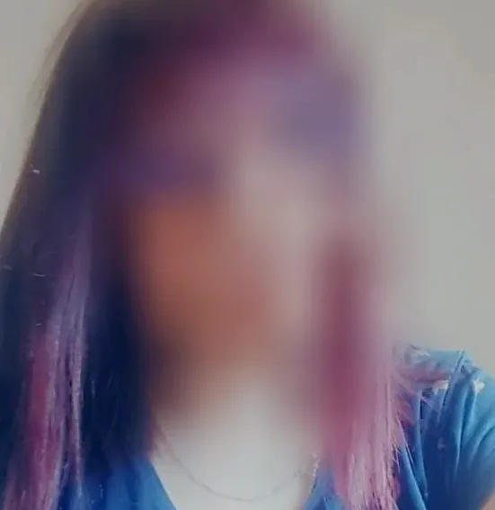 Neele, 35