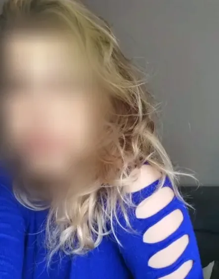 Nina, 36