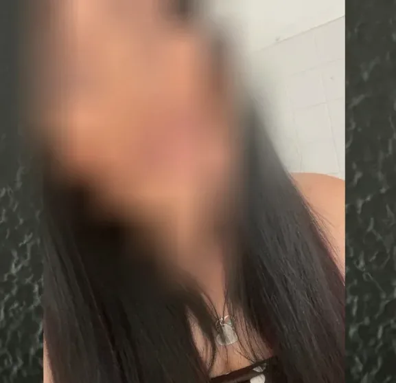 Nora, 29