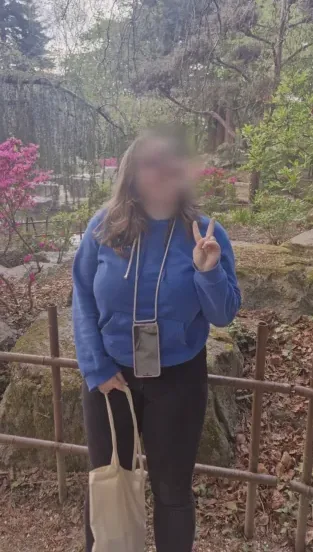 Özlem, 26