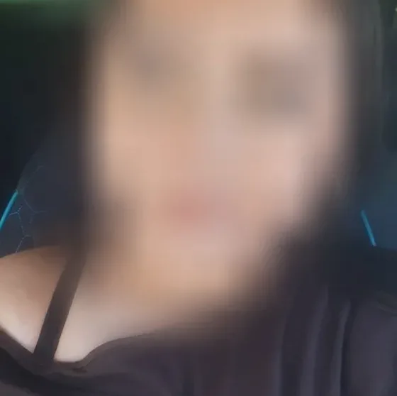 Pia, 18