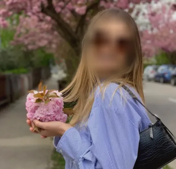 Verena, 23