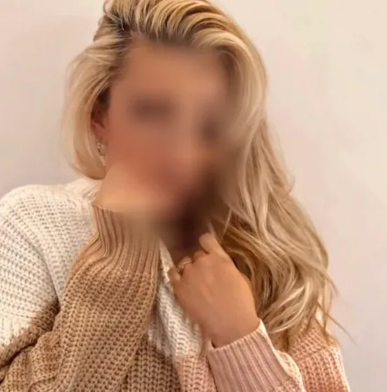 Zeynep, 36
